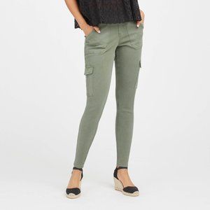 SPANX NWT Stretch Twill Ankle Cargo Pant in Soft Sage